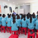 Giới thiệu công nhân chính thức